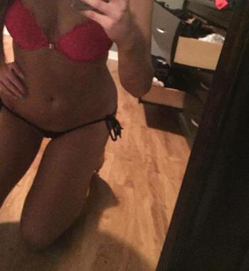 , 21  female escort, Montreal