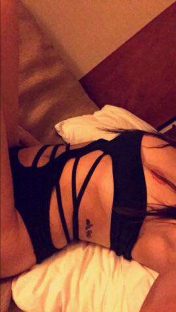 , 19  female escort, Montreal