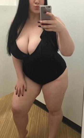 , 21  female escort, Montreal