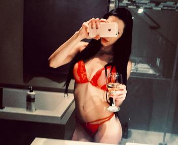 , 24  female escort, Montreal