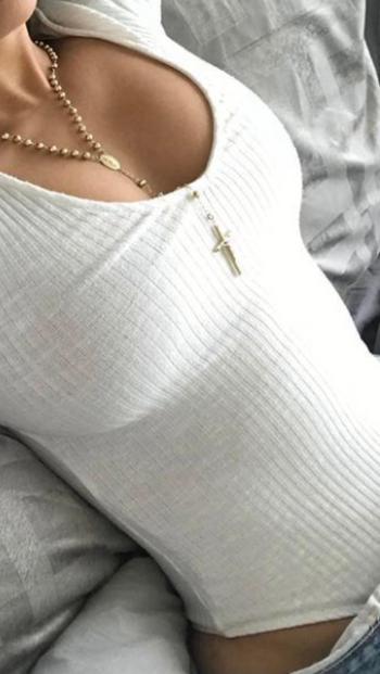 , 23  female escort, Montreal