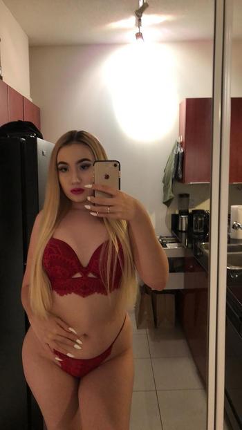 , 23 Latino/Hispanic female escort, Montreal