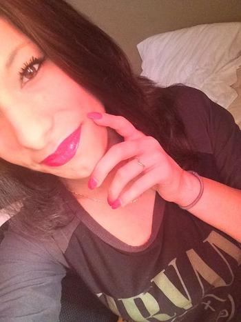 , 19  female escort, Montreal