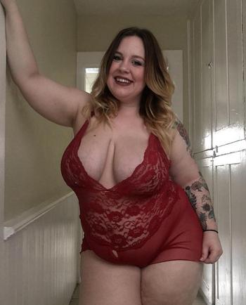 , 21  female escort, Montreal