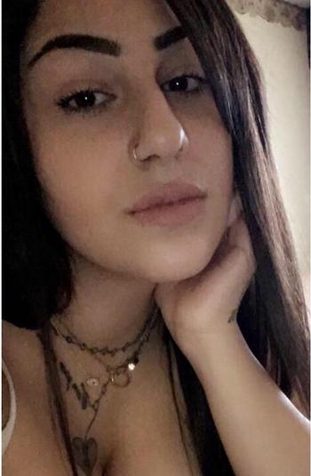 , 25  female escort, Montreal