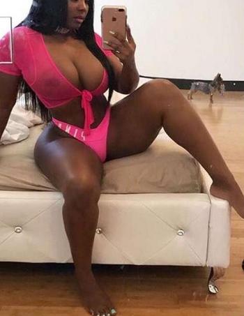 , 22  female escort, Montreal