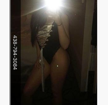 , 19  female escort, Montreal