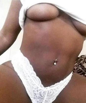 , 22  female escort, Montreal