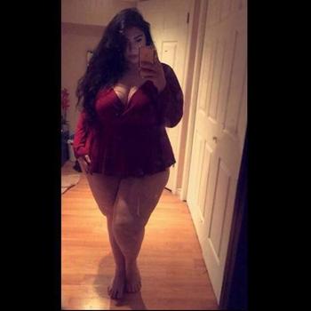 , 24  female escort, Montreal