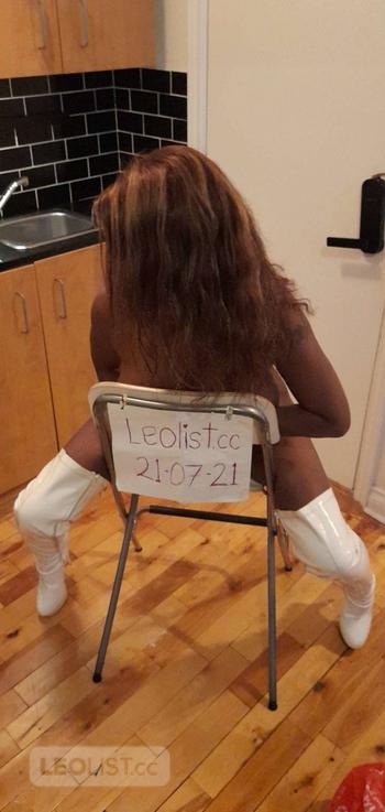 Barbie Banks, 30 Canadian Born Chinese female escort, Montreal