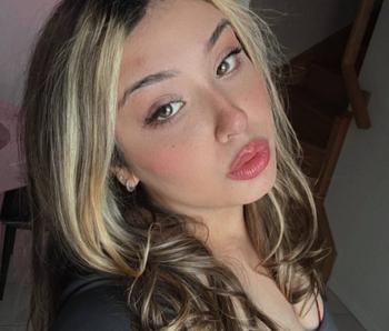Khloe, 23 Latino/Hispanic female escort, Montreal