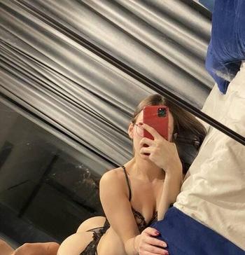 Virginie, 24 Asian female escort, Montreal