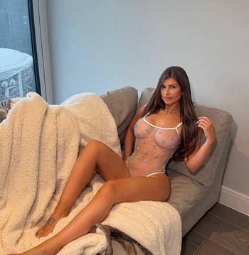 Laura, 22 Caucasian/White female escort, Montreal