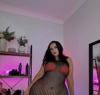 Alaya, 25 Middle Eastern female escort, Montreal