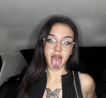 Lauraa, 23 Latino/Hispanic female escort, Montreal