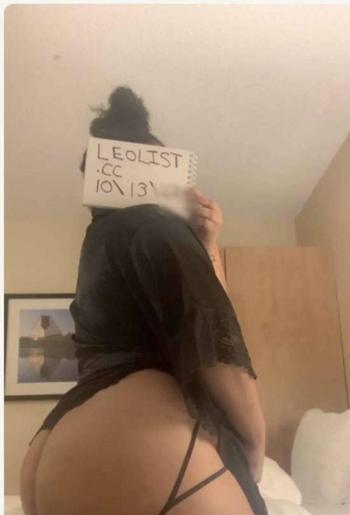 Mia, 22 Mixed female escort, Montreal