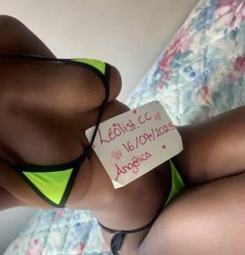 Angelica, 19 Black female escort, Montreal